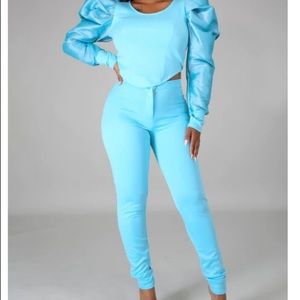 Brand new blue 2 piece set. 🔥